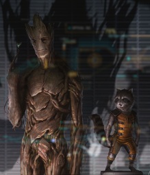 Groot y el Rocket Raccoon. Cooper interpretará la voz del Mapache, mientras que la voz de Groot está aún en espera.